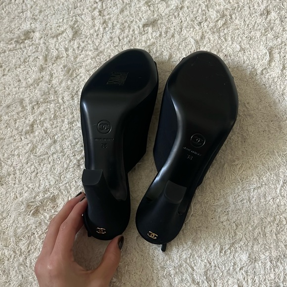 Chanel Open Toe Heel - Picture 3 of 4